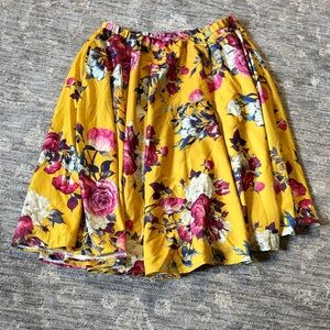 Modcloth Vibrant Floral A-line Skirt -size 2X - yellow - lined- great condition